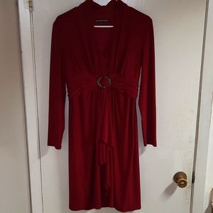 Jones New York draped front long sleeve dress.